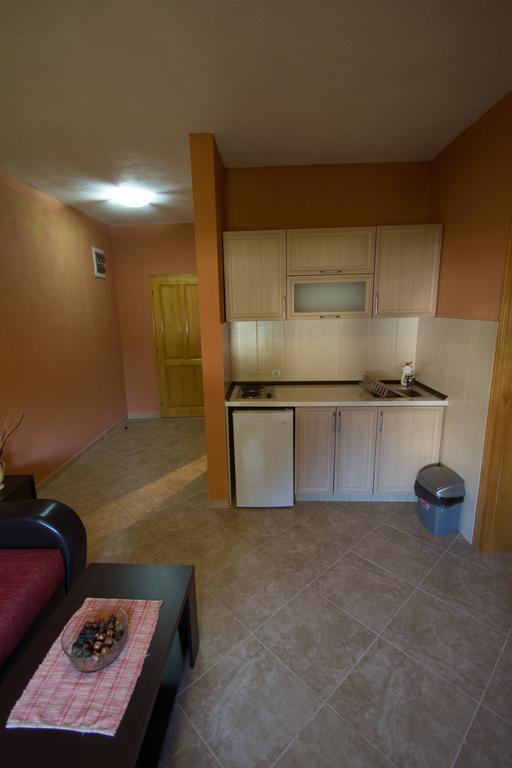 Sunrise House Apartments أولتْسي الغرفة الصورة